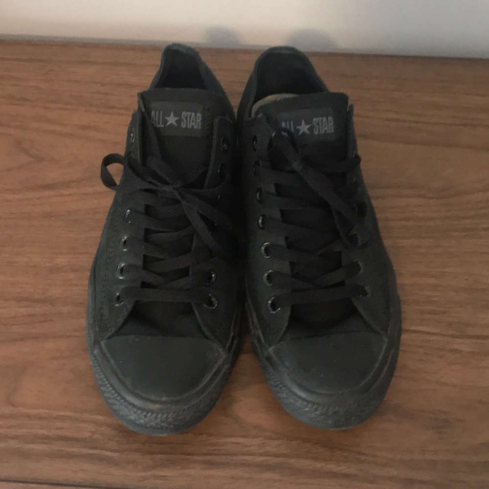 Converse all black